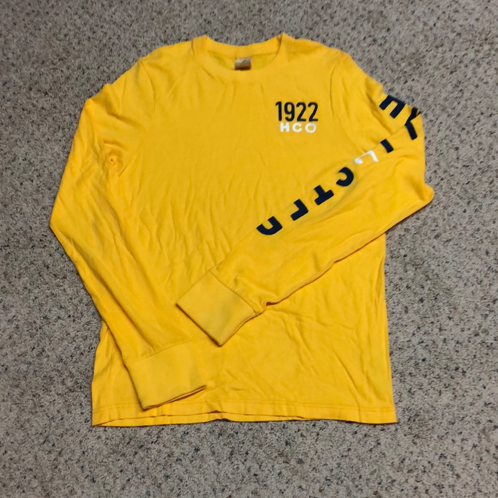 Hollister, Medium, gold with navy letters